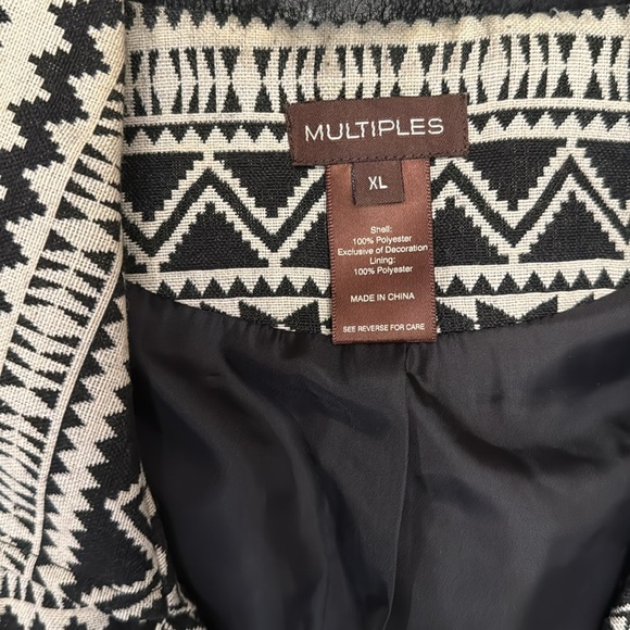 Multiples black and cream western print faux leather accents vest size XL - Picture 3 of 4